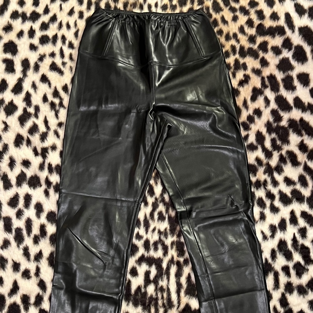 Wilfred Free Faux Leather Leggings